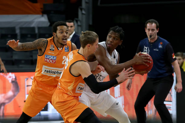 力较弱的对 力较弱的对