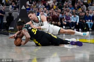 而这名球员 而这名球员