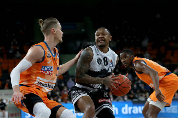 王晓彤和纵 王晓彤和纵